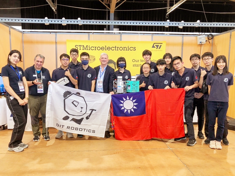 清華大學學生赴法挑戰歐洲機器人大賽　技奪全球第四名殊榮