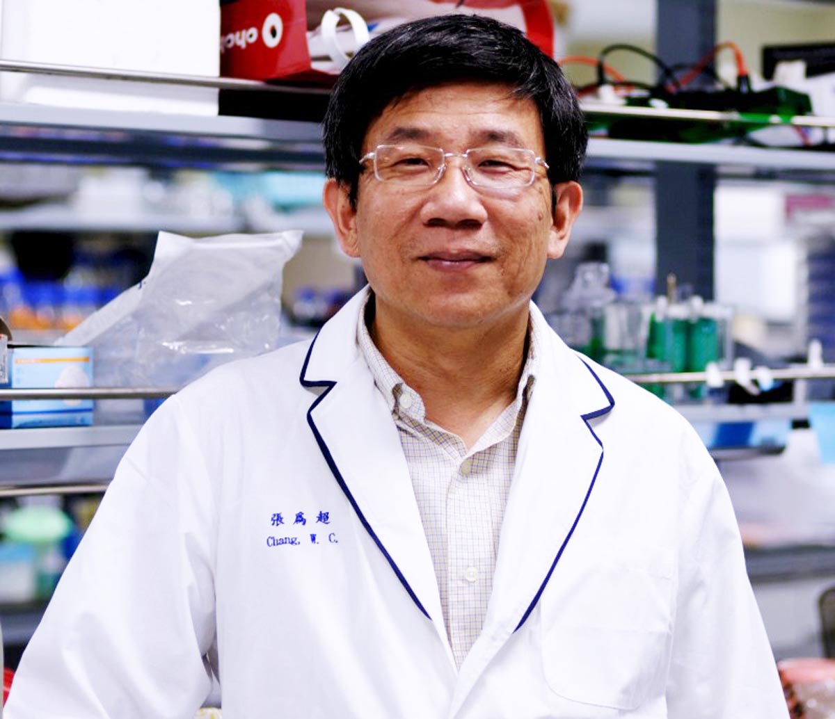 中國醫藥大學校長洪明奇院士  研究發現癌症免疫治療新策略