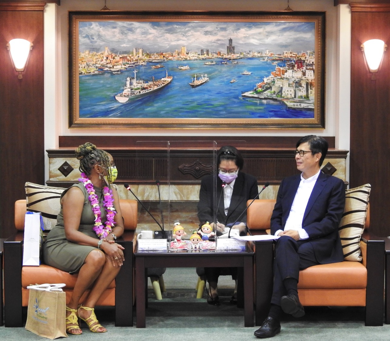 9國使節代表團齊聚高雄 與陳其邁市長暢談交流合作