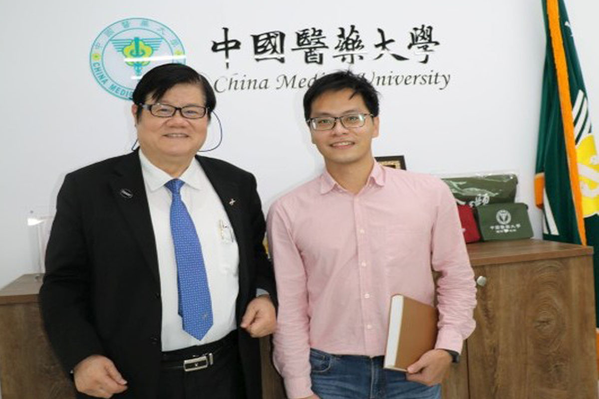 中國醫藥大學生物醫學研究所王志豪助理教授  獲亞太組織頒贈「傑出年輕研究學者獎」殊榮