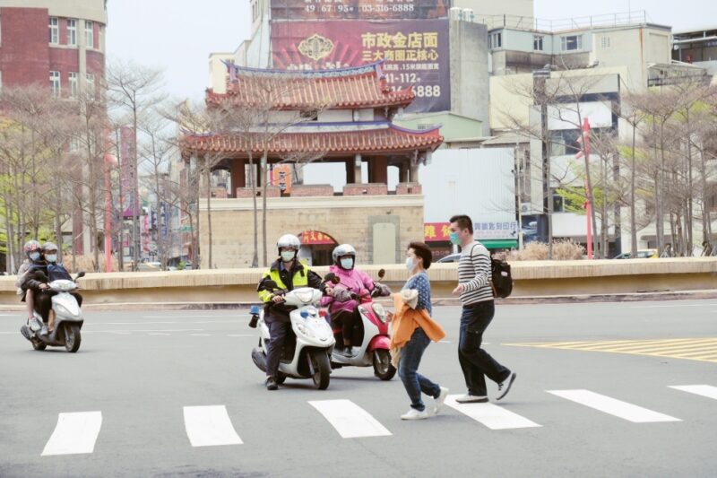 竹市警交通警察隊今起強力執行路口安全專案　保障行人通行安全與權益