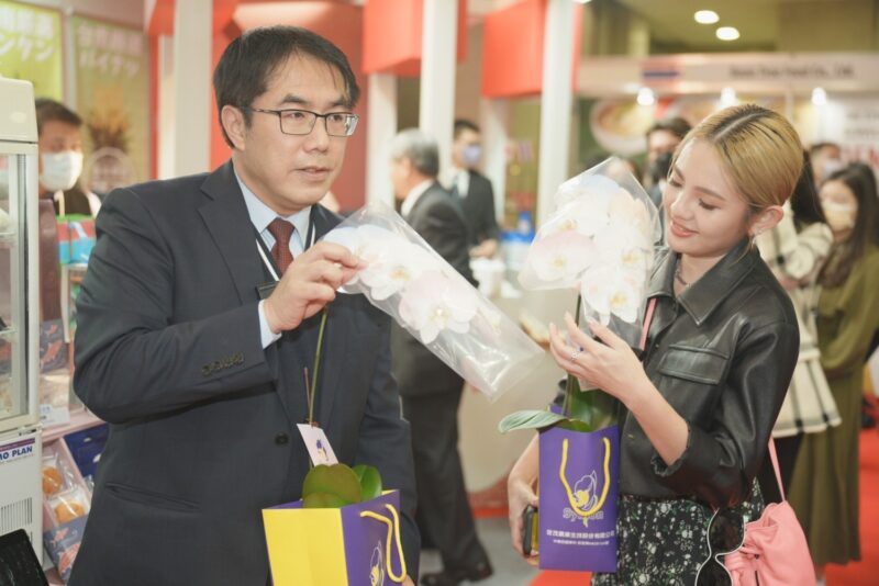 「台南400-蘭得有心人」東京食品展亮相  黃偉哲有信心把蘭花打入日本市場