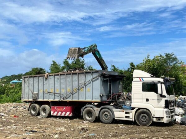 屏縣府協助琉球鄉公所緊急清運垃圾741噸 6月1日起回歸鄉公所自行處理