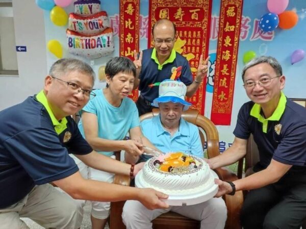 100歲榮民王少奎嵩壽 宜蘭榮服處溫馨慶生