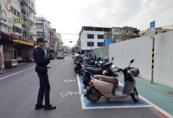 身障車格長期遭占用 壽天警加強取締護權益