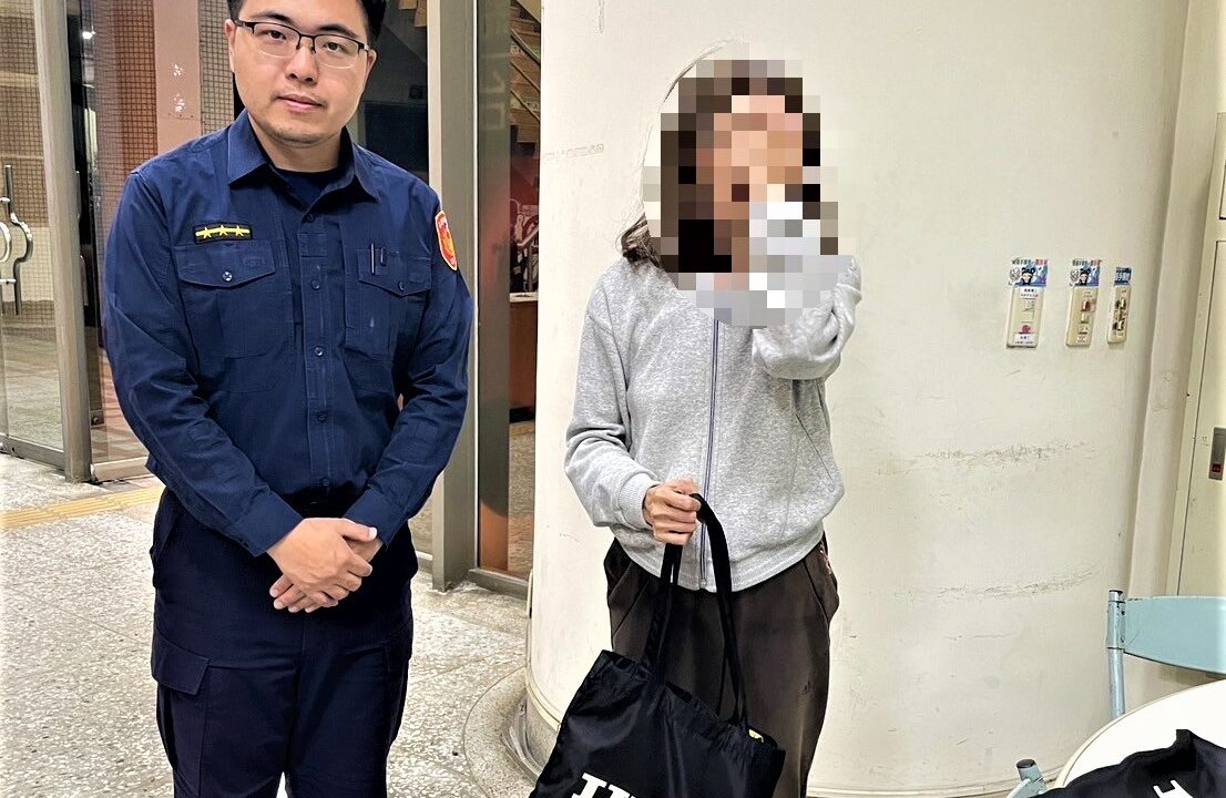 手提袋遺留計程車　北鎮警積極助尋回